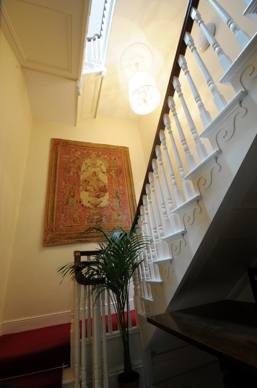 Ashbrook Arms Townhouse And Restaurant Hotel เดอร์โรว์ ภายนอก รูปภาพ